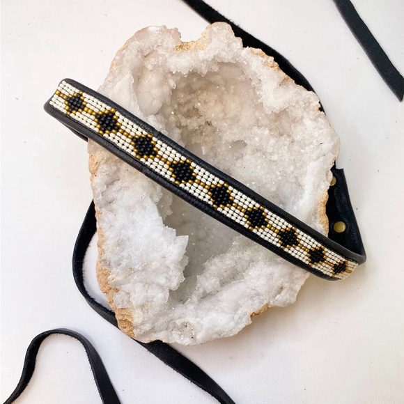 Artisan Southwestern Seed Beaded Genuine Leather Lariat Wrap - Picture 6 of 12